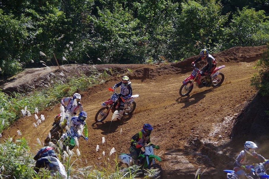 川西モトクロス場